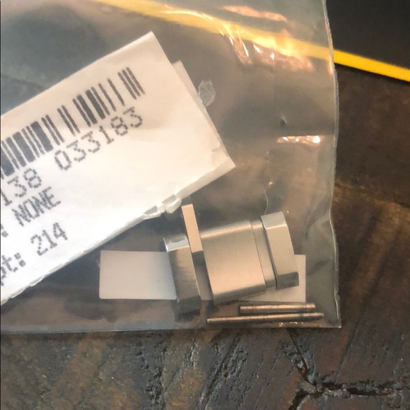 Authentic Burberry Watch - full packaging main image 4